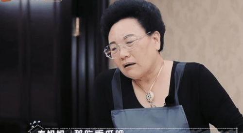 黑脸吃瓜网,网络舆论场中的“吃瓜群众”现象