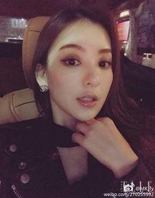 吃瓜网红自拍,揭秘幕后生活点滴