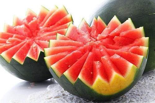 小鱼海棠吃瓜 百度网盘,揭秘百度网盘吃瓜背后的故事