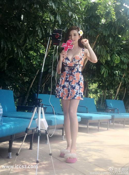 17新疆吃瓜网官网反差婊,反差婊现象揭秘，网络舆论场中的另类风景