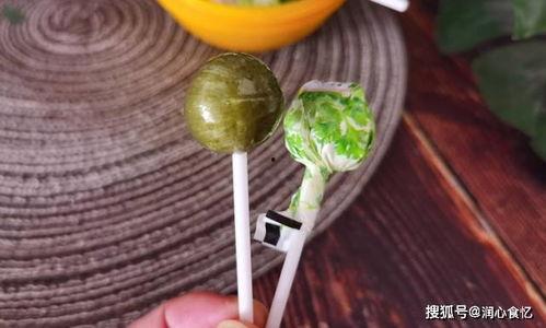 网红吃蜜瓜棒棒糖视频,甜蜜滋味引发网友热议