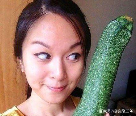 网红媳妇吃瓜图片搞笑,太搞笑了! 第2张 网红媳妇吃瓜图片搞笑,太搞笑了! 第2张