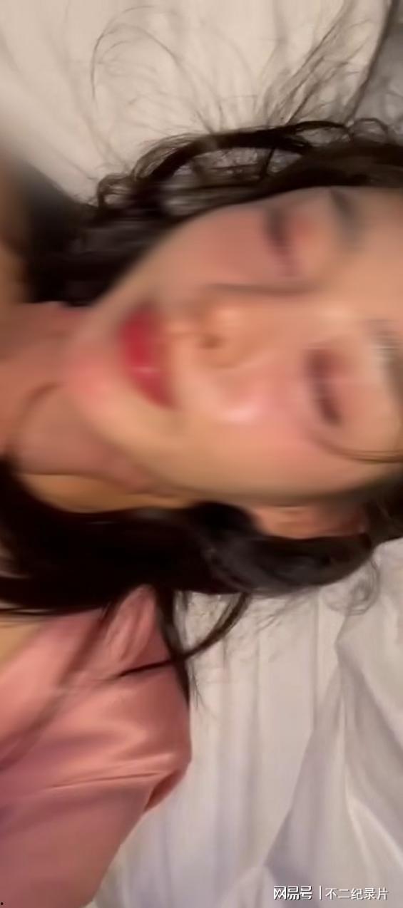 吃瓜网红赵一菲是谁啊视频,她是如何成为网络红人的？  第1张